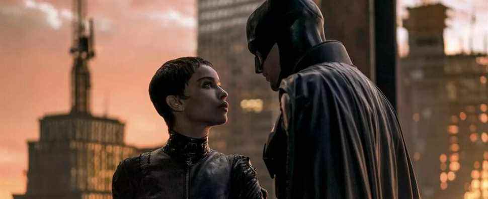 Batman talking to Catwoman on a roof in The Batman