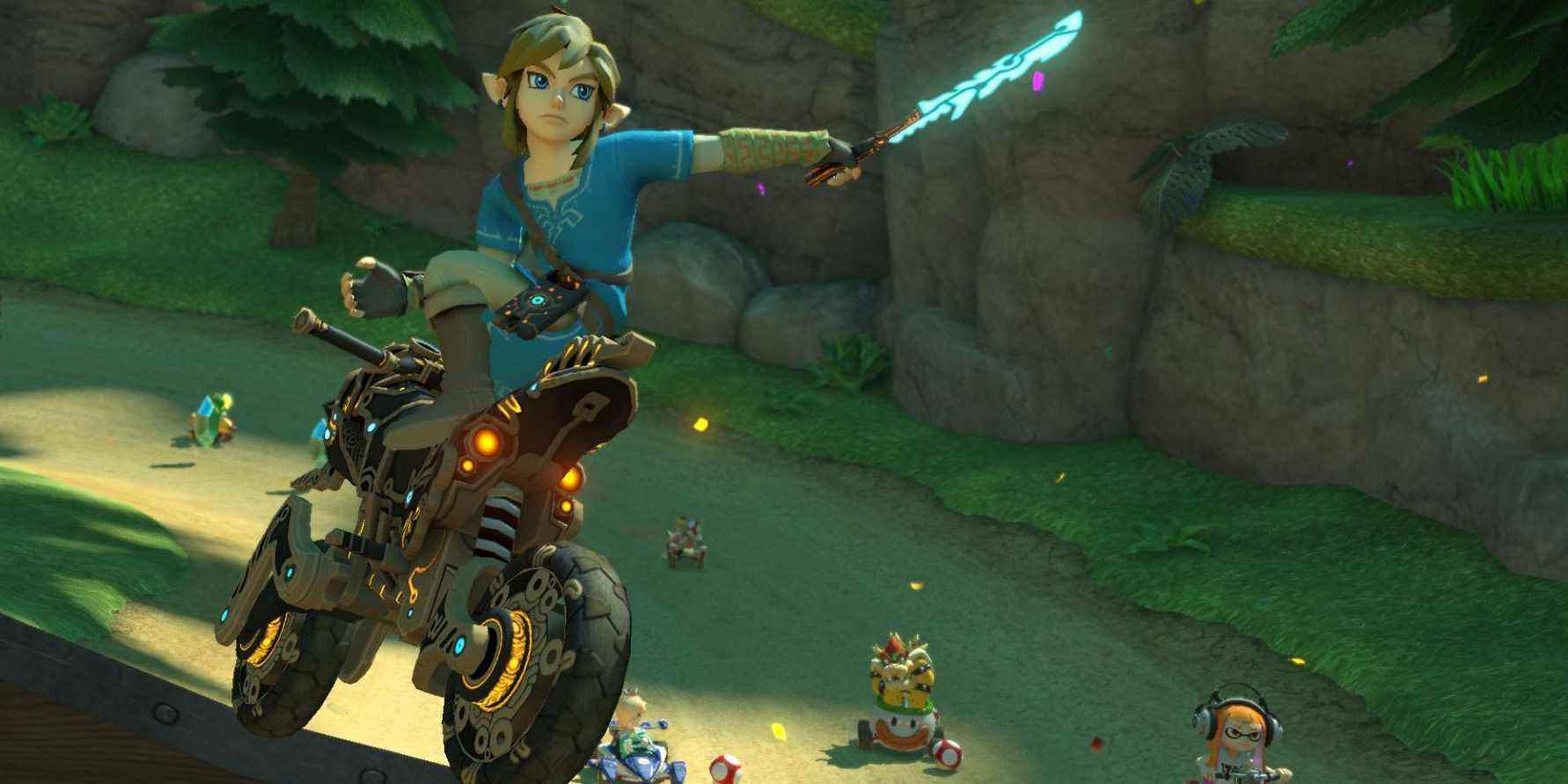 Link tenant une épée gardienne dans une course Mario Kart 8 Deluxe, avec Rosalina, Bowser et un Inkling en arrière-plan