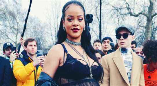Rihanna veut que tout le monde soit « plâtré » à sa baby shower