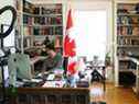 Le premier ministre Justin Trudeau s'exprime lors d'une série d'appels téléphoniques avec les premiers ministres de l'Atlantique au sujet de l'aide fédérale à la lutte de l'Ontario contre la COVID-19 le 17 avril.