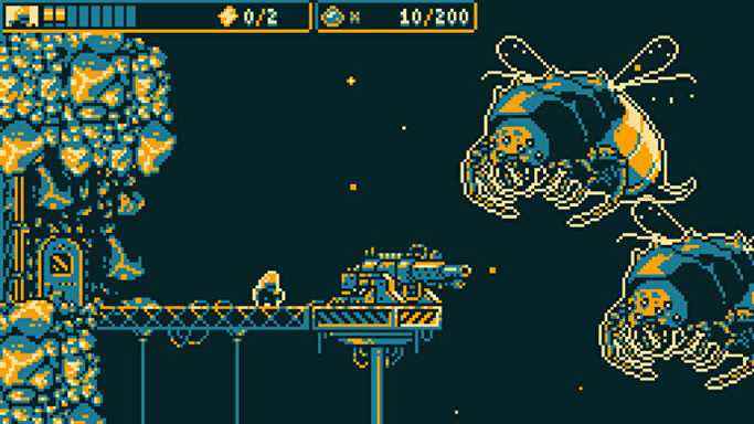 Biota - un petit joueur pixélisé dans une palette 8 bits jaune et bleu marine se tient derrière un gros canon à tourelle regardant deux énormes abeilles ennemies.