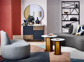 Les meubles incurvés facilitent les transitions dans les espaces à aire ouverte.