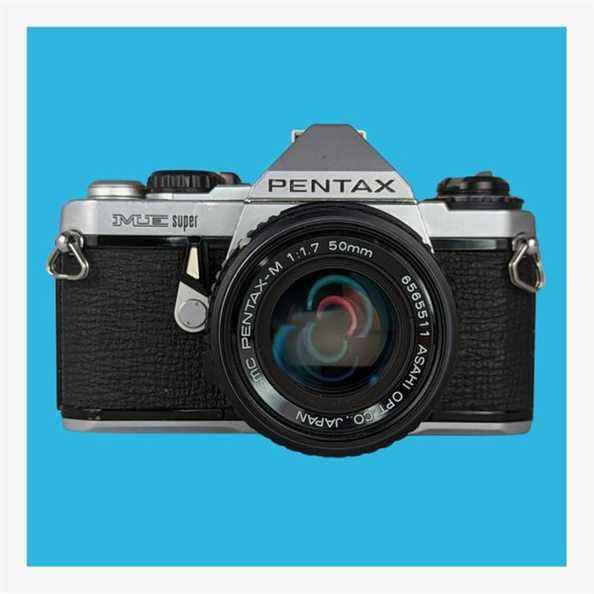 Pentax ME Super Vintage SLR 35 mm.  Appareil photo argentique