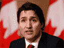 Le premier ministre Justin Trudeau participe à une conférence de presse à Ottawa, le 13 décembre 2021. 