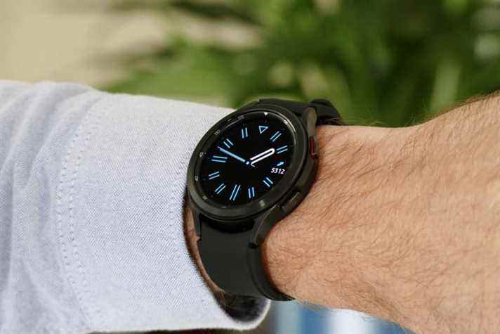 Samsung Galaxy Watch 4 classique.