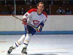 Entre Bobby Orr et Wayne Gretzky, l'icône des Canadiens, Guy Lafleur, était le nom phare du hockey.  (Fichiers postmédia)