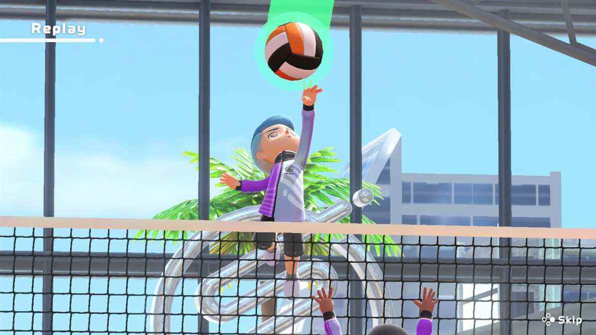 Un joueur se prépare à piquer un volley-ball dans Nintendo Switch Sports