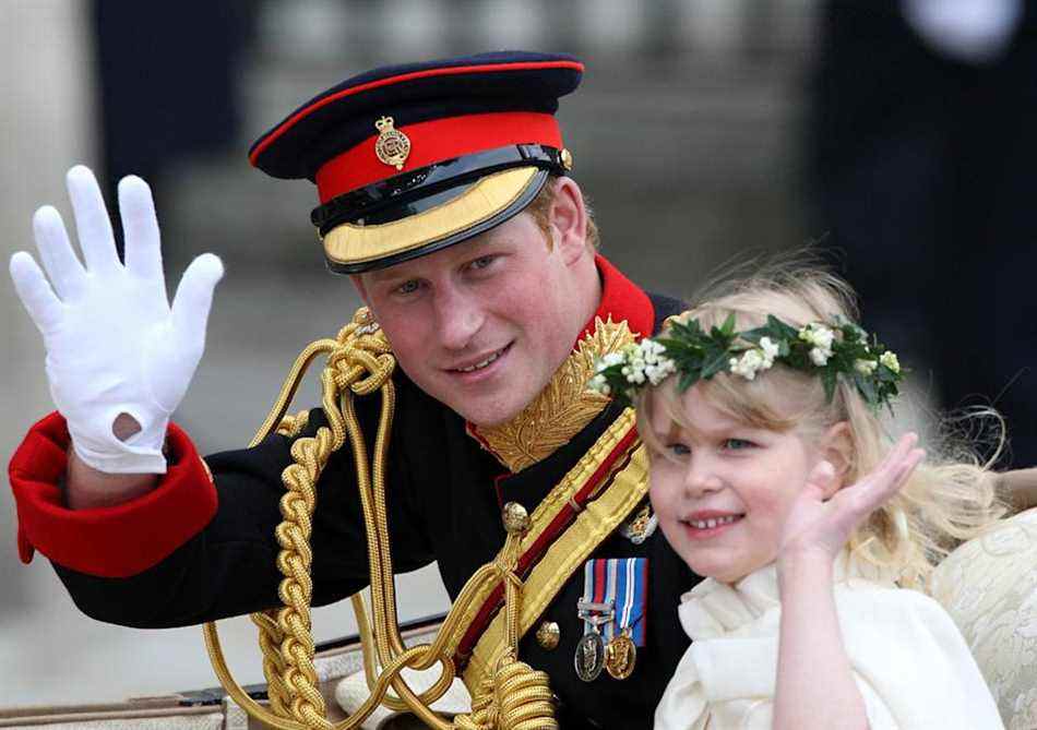 Le prince Harry et Louise Windsor saluent le mariage royal en 2011 (PA)