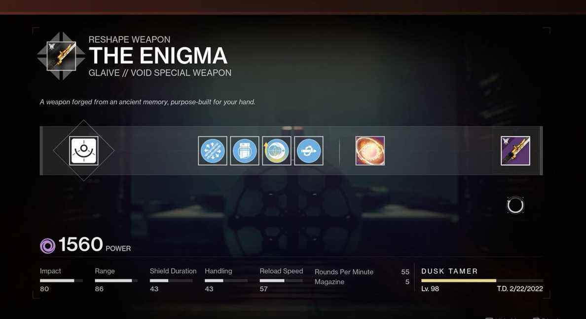 Une bonne version PvP de The Enigma glaive dans le menu d'artisanat de Destiny 2