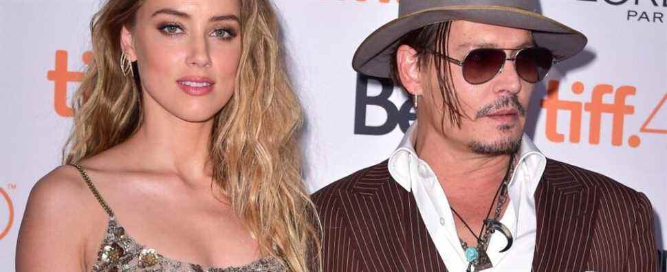 Amber Heard poussée à inclure les détails du mariage dans l'article Johnny Depp poursuivi en justice