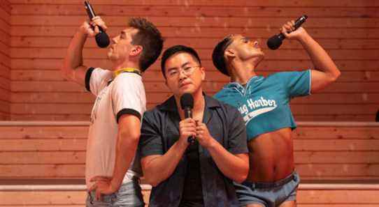 Bande-annonce de Fire Island : Bowen Yang joue dans une comédie romantique LGBTQ idiote mais sincère - et il était temps