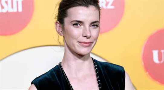 Betty Gilpin attends the premiere for "Gaslit" at The Metropolitan Museum of Art on Monday, April 18, 2022, in New York. (Photo by Evan Agostini/Invision/AP)