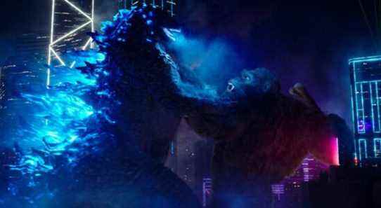 Godzilla contre.  Kong Star partage comment son rôle a radicalement changé dans le film MonsterVerse