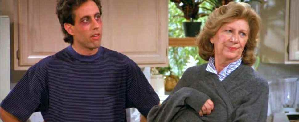 Jerry Seinfeld et Jason Alexander rendent hommage après la mort de la célèbre maman de télévision Liz Sheridan à 93 ans