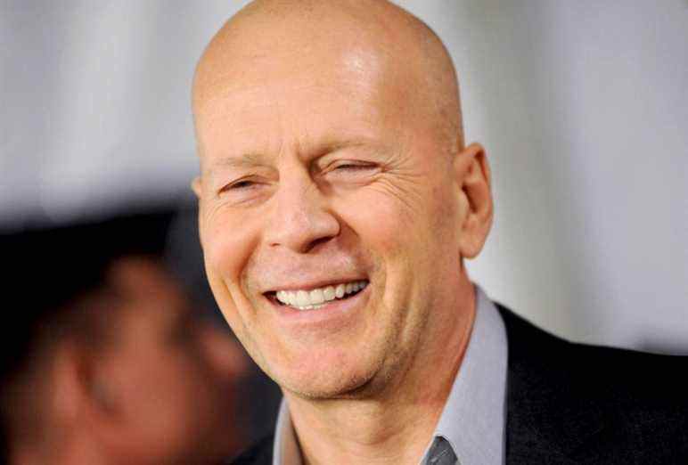 Photo par : Dennis Van Tine/STAR MAX/IPx 30/03/22 L'acteur Bruce Willis prend sa retraite en raison d'un problème de santé connu sous le nom d'aphasie.  Fichier STAR MAX Photo : 13/02/13 Bruce Willis à la première de "Une bonne journée pour mourir fort".  (New York)