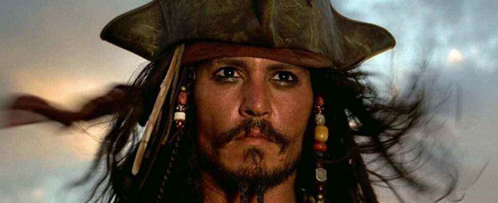 Johnny Depp est peut-être connu pour jouer le capitaine Jack Sparrow dans Pirates des Caraïbes, mais admet qu'il ne l'a jamais vu