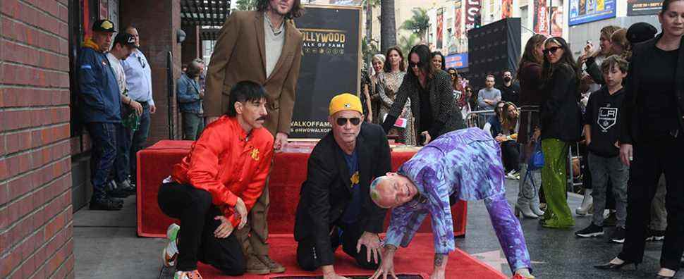 La dédicace de la star du Hollywood Walk of Fame des Red Hot Chili Peppers attire une foule immense, Woody Harrelson, George Clinton Les plus populaires doivent être lus Inscrivez-vous aux newsletters Variété Plus de nos marques