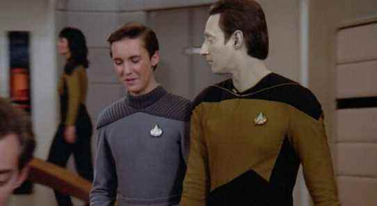Wil Wheaton de Star Trek partage une histoire hilarante sur la façon dont Brent Spiner l'a mis en difficulté sur la prochaine génération