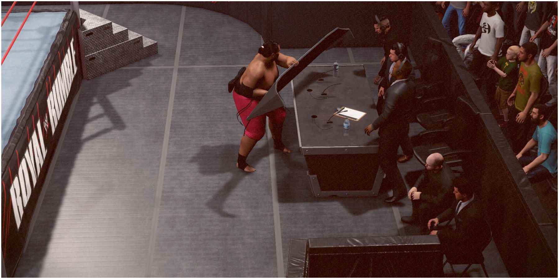 WWE 2K22 Yokozuna nettoie la table pour le chelem