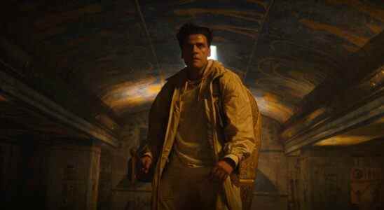 Oscar Isaac Marc with egyptian Axe in Moon Knight