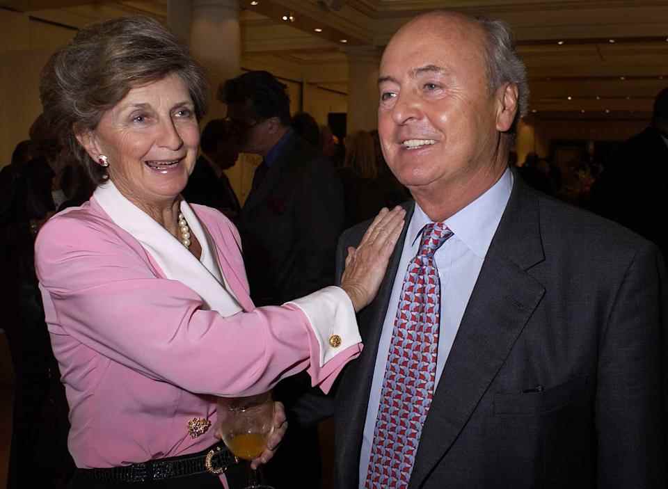 Avec l'homme d'affaires Ned Ryan, ami de la princesse Margaret, à la Summer Party de Sotheby, 2002 - Alan Davidson/Shutterstock