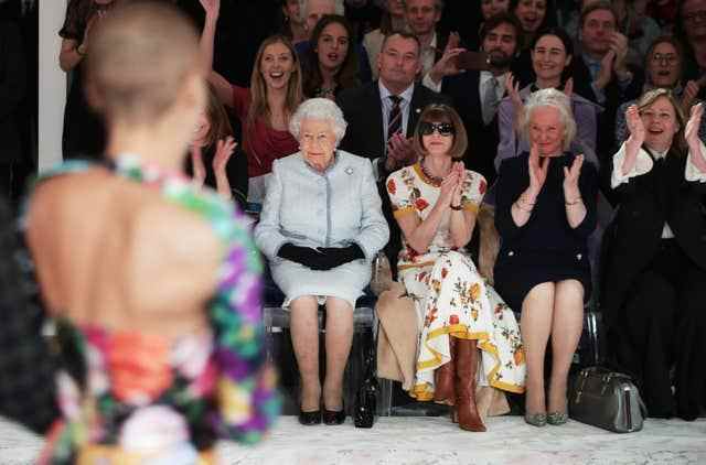 Visite royale à la Fashion Week de Londres