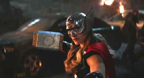 Nouveau regard sur le Mighty Thor de Natalie Portman dans Thor : Love and Thunder