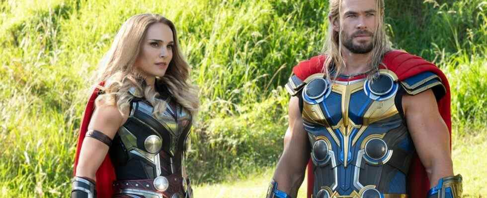 Découvrez les armes de Natalie Portman et Chris Hemsworth dans Thor : Love and Thunder