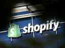 Shopify a déclaré avoir perdu 1,5 milliard de dollars au premier trimestre.