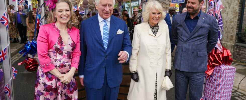 EastEnders confirme le camée du prince Charles et de la duchesse de Cornouailles pour l'épisode spécial Jubilee