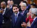 Le premier ministre Justin Trudeau fait une déclaration à la Chambre des communes sur la colline du Parlement à Ottawa le mardi 18 février 2020 concernant les perturbations des infrastructures causées par les blocages à travers le pays. 