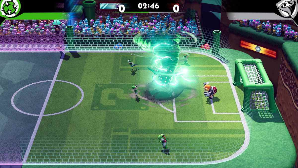 Une capture d'écran de Mario Strikers: Battle League montrant Luigi déchaînant une tornade sur Boom Boom le gardien de but.