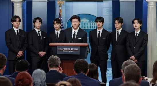 BTS délivre un message puissant contre les crimes de haine visant les Asiatiques lors d'un point de presse à la Maison Blanche