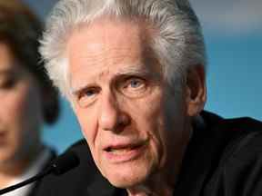 Le réalisateur canadien David Cronenberg prend la parole lors d'une conférence de presse pour le film 