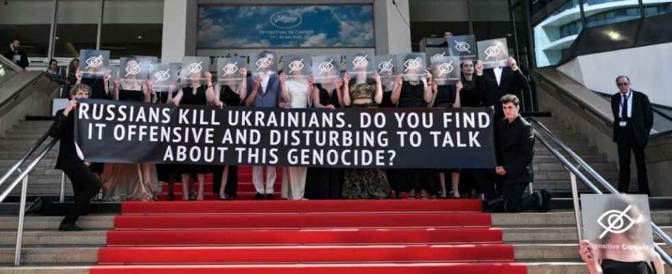 Des cinéastes ukrainiens protestent contre le "génocide" russe à l'avant-première de Cannes