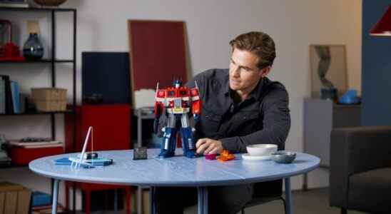 Lego Optimus Prime peut se transformer et semble être l'un des ensembles les plus cool à ce jour
