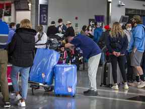 Les goulots d'étranglement à l'aéroport international Pearson de Toronto devraient s'aggraver pendant la saison estivale occupée.