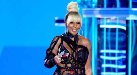 Mary J. Blige déclare que son "vrai amour, c'est moi" lors du discours d'acceptation de l'icône des Billboard Music Awards