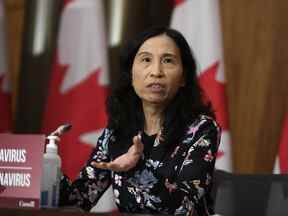 L'administratrice en chef de la santé publique du Canada, la Dre Theresa Tam, prend la parole lors d'une conférence de presse à Ottawa le mardi 22 décembre 2020.