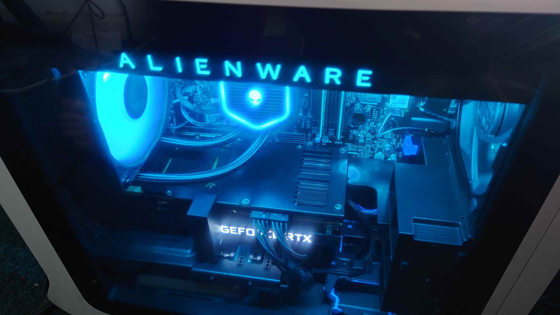 Avis Alienware R13