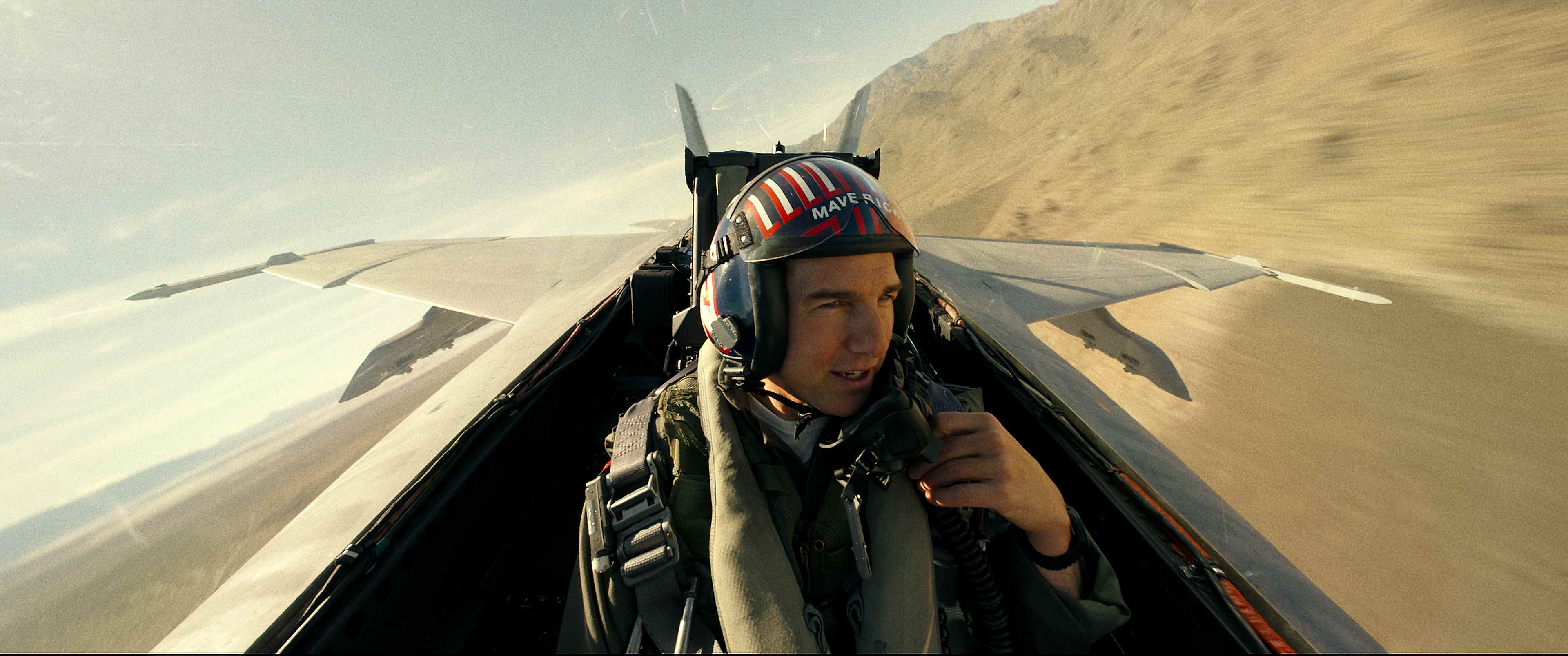 Tom Cruise joue le capitaine Pete "Maverick" Mitchell dans Top Gun : Maverick de Paramount Pictures, Skydance et Jerry Bruckheimer Films.