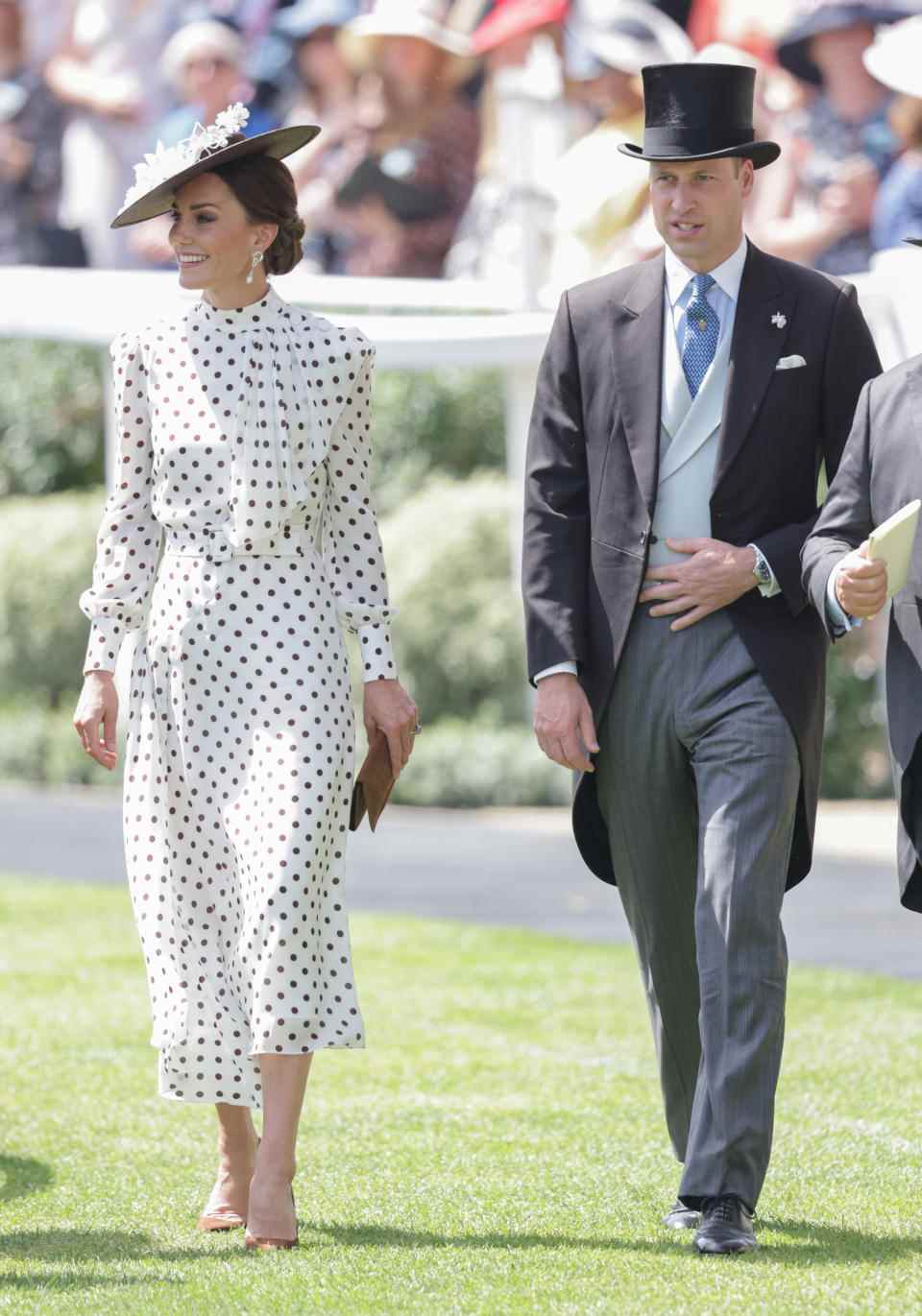 La duchesse de Cambridge était magnifique à son arrivée à l'hippodrome de Royal Ascot dans le Berkshire vendredi.  (Getty Images)