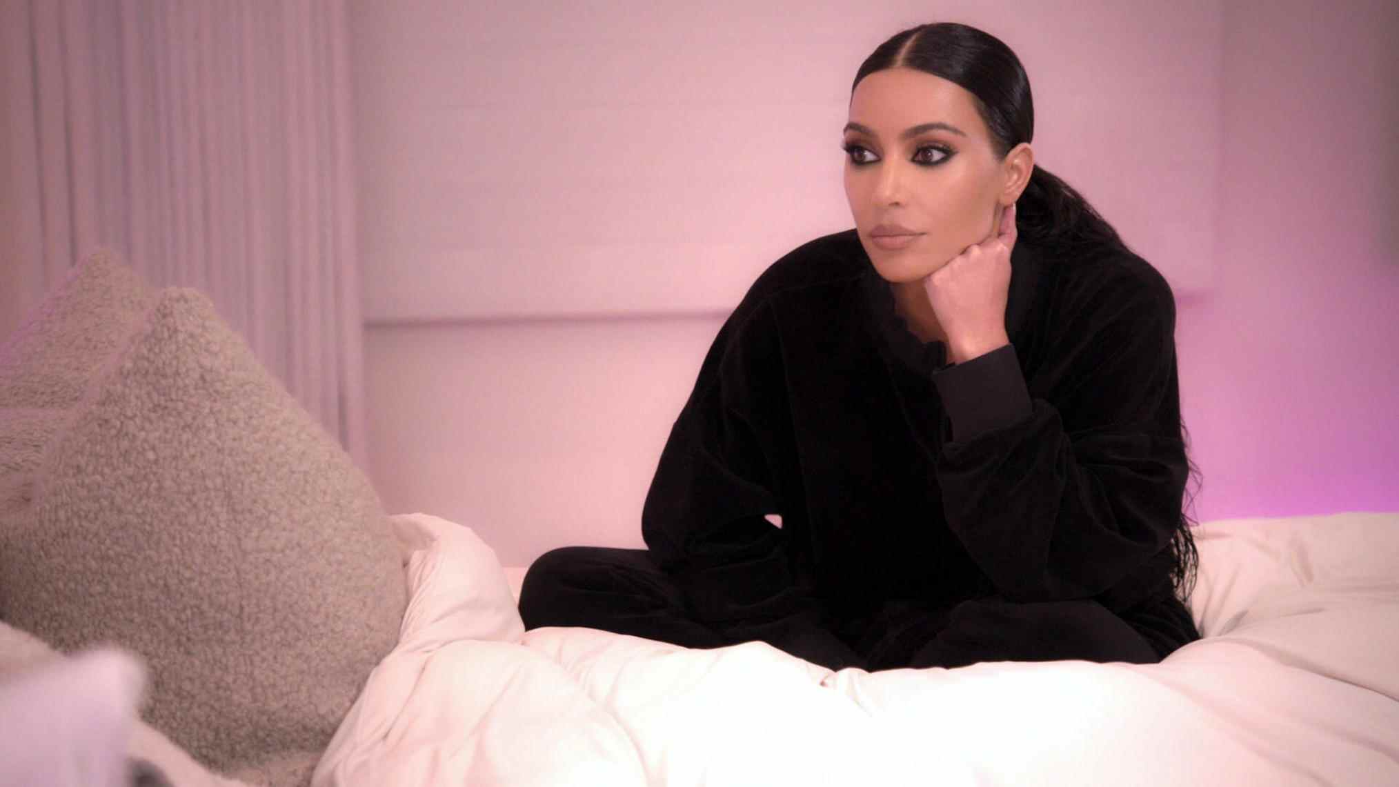 Kim Kardashian dans The Kardashians Saison 1 Episode 10