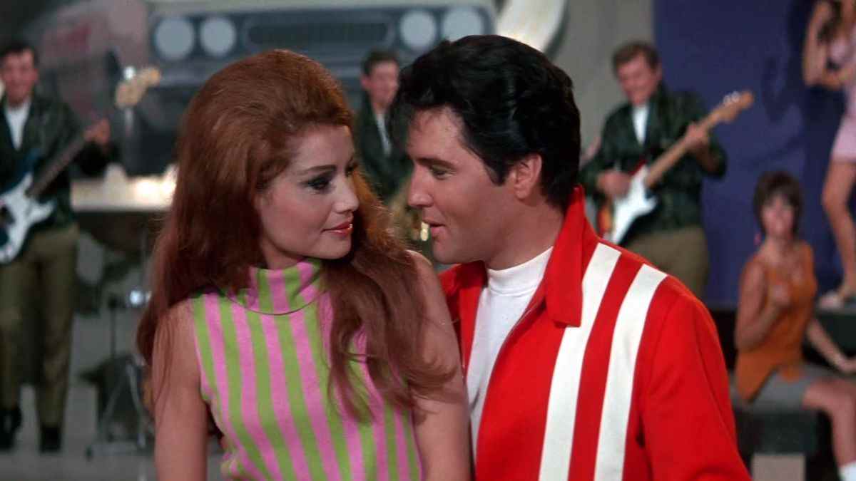 Elvis Presley et Nancy Sinatra dans Speedway.