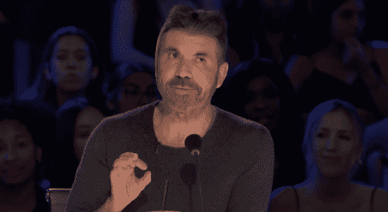 America's Got Talent : regardez Simon Cowell réaliser le rêve d'un artiste adolescent avec un buzzer doré