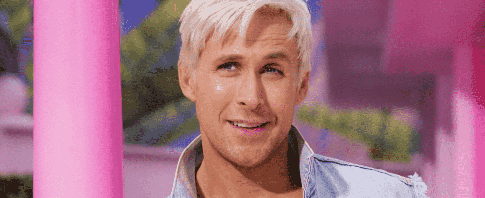 Barbie révèle le premier regard sur Ryan Gosling en tant que Ken, avec son nom sur ses sous-vêtements