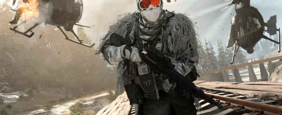 Call Of Duty: Warzone commencera à ajouter des armes et des opérateurs de la guerre froide en décembre
