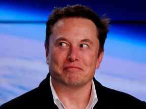 Elon Musk, PDG de Tesla Inc., veut que les travailleurs reviennent au bureau.