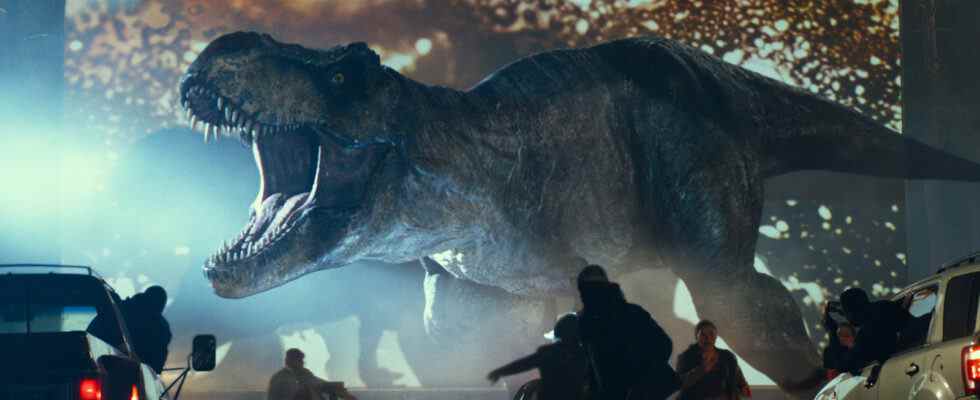 Jurassic World Dominion a bizarrement aidé une bombe au box-office à gagner un peu plus d'argent