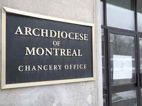 La chancellerie de l'archidiocèse de Montréal est vue le lundi 15 février 2021 à Montréal.  Un audit de plus de 80 ans de dossiers dans neuf diocèses du Québec, dont ceux de Montréal et de Gatineau, a révélé au moins 87 agresseurs dans leurs rangs, a découvert un juge à la retraite de la Cour supérieure du Québec.